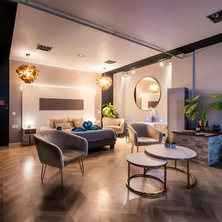 Studio Romantique Avec Jacuzzi * Νιμ