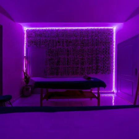 Toute Equipee Jacuzzi Prive * نيم